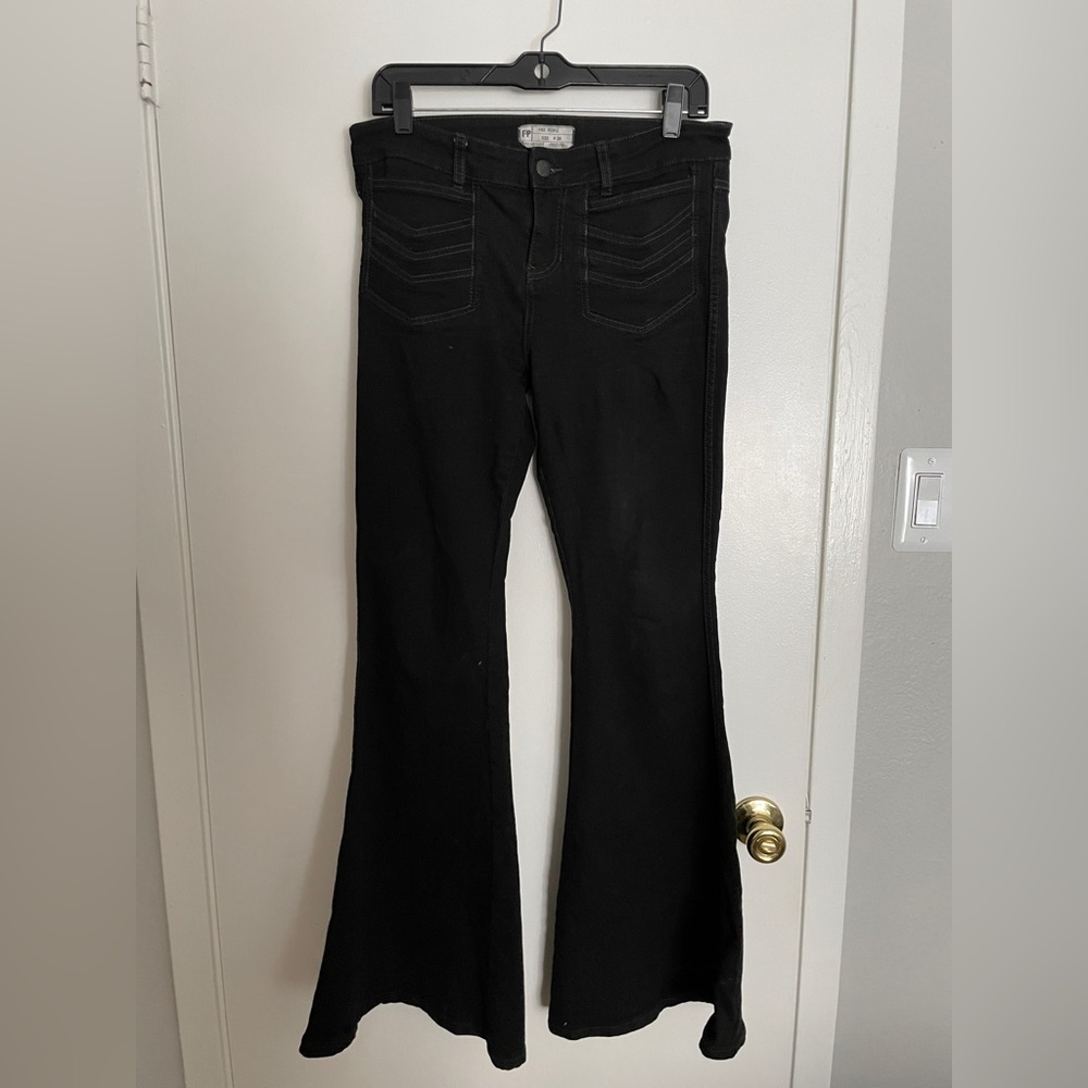 Free People Black Bell Bottom Jeans with Chevron Stitched Pockets Size 29